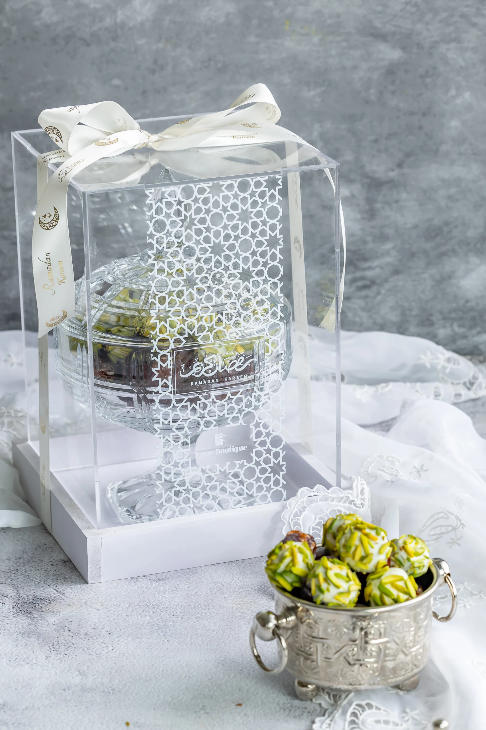 tamr-white-box-pistachio